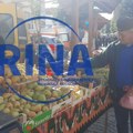 Kilogram grožđa na tezgi 200 dinara, domaće vino 400 po litru: Srpska Toskana ovog vikedna slavi - na hiljade ljudi dolazi u…