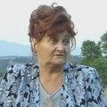 "Umri baba, odmori u grobu, da se ženim, pa da imam sobu": Najsmešniji stihovi domaćih pesama