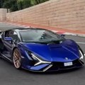 Fernando Alonso u Monaku uživao u vožnji svog Lamborghini Siana