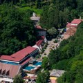 Jedna od najlepših malih banja Srbije krije se pod Jastrepcom: Evo šta nudi i koliko košta odmor