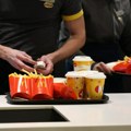 Mekdonalds ulaže 8,5 milijardi dolara u restorane, obuku zaposlenih i novu ponudu do 2036. godine