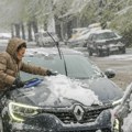 Trik stručnjaka da brže zagrejete auto po zimi