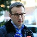 Petković: Počele diplomatske aktivnosti kako bi se sprečilo ukidanje platnog prometa na Kosovu