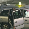 Suboticom harali ilegalni taksisti! Uhapšen službenik koji im je davao lažne dozvole