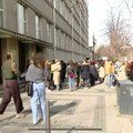 Zbor roditelja Pete beogradske gimnazije: „Profesori uslovljavaju učenike čiji su roditelji odlučili da ih ne puštaju u školu…