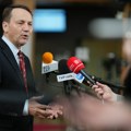 Sikorski: Poljska neće slati vojsku na Bliski istok, Rusiju treba shvatiti ozbiljno