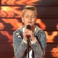 Prepoznajete li mališana sa slike? Danas je najveća muzička atrakcija, devojčice lude za njim, a sa 12 godina oduševio žiri…