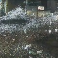 AP: Studenti se pripremaju za skup na Slaviji, očekuju se hiljade ljudi iz cele Srbije u Beogradu