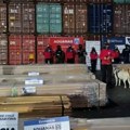 Pogledajte snimak rekordne zaplene u istoriji Čilea: Više od 100 tona droge putovalo za Evropu, evo gde su je sakrili (video)