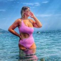 Srpska pevačica smršala 100 kilograma, postavila rekord na estradi: Kad se skine u kupaći svi zaneme (foto)