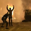 U noćašnjim nemirima u Francuskoj povređeno 79 policajaca