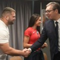 "Ne predajte se, Srbija je svim srcem uz vas": Jaka Vučićeva poruka srpskim atletičarima (foto)