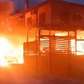 Poznato grčko letovalište u plamenu: Na licu mesta vatrogasna vozila, meštani sumnjaju da je u pitanju kriminalni obračun…