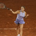 Samo neka joj ne pružaju ruku – Sabalenka poslala kući još jednu Ukrajinku /video/