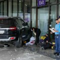 Vozilo uletelo u ulaz aerodroma u Manili, poginule dve osobe