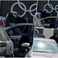 Novi zastrašujući snimak tuče u Zemunu! Oglasilo se tužilaštvo: Zadržane dve osobe! Izleteli iz automobila i krvnički se…