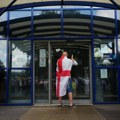Protesti oko migranata u Velikoj Britaniji izazivaju sukobe dok vlada pokušava da odgovori