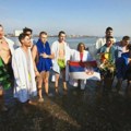 Bogojavljensko plivanje za Časni krst u istočnoj Srbiji