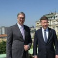 "Posebna zahvalnost za razumevanje situacije na KiM" Vučić se sastao sa predsednikom parlamenta Češke