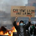 Francuska na nogama, tenzije sve veće: Protesti se nastavljaju, rešenje krize ni na vidiku