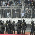 Dramatični snimci sa stadiona u Hrvatskoj! Policija reagovala nakon divljanja huligana - navijač urlao: "Prestani, ubićeš…