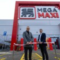 Otvoren MEGA MAXI u Novom Sadu Modernizovan hipermarket trgovinskog lanca Delez ponovo u Tekelijinoj bb