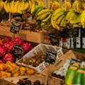 Haos na srpskim pijacama zbog ovog voća - 1.500 dinara kilo i poruka: cena neće padati!