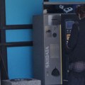 Ima 75 godina, a oblači se kao tinejdžer: Našeg muzičara niko nije sačekao na aerodromu: Platio parking, pa seo u Mercedes…