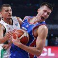 Sada je sve jasno: Poznato šta je Petrušev uradio u duelu sa Britom - "popio" isključenje!