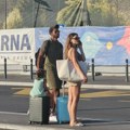 "Muškarci u Srbiji me sada neće voleti, ali meni je to nezamislivo" Naša glumica se udala za Amerikanca i ovaj naš običaj ne…