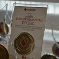 Uručena priznanja povodom Nacionalnog dana dobrovoljnih davalaca krvi. Foto galerija