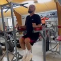Pevač pokazao brutalnu formu u 54. godini: Trening koji radi nije za svakoga, oglasio se iz teretane