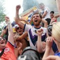 Škoti “isušili” Boston: Barovi ostali bez piva jer su navijači malo više preterali na Svetskom prvenstvu