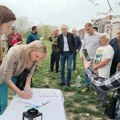 FOTO: Predstavnici stranaka i političkih pokreta potpisali "Proglas za park na Telepu"