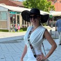 (Foto) radi u kineskom butiku i nosi markirano: Evo kako Nevena Models ide na posao: Usijale se društvene mreže