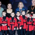 Isplivale slike najčuvanijih dečaka na svetu! Sve su uradili da sakriju njihova lica, ali ona kriju mračnu priču: Otac je na…