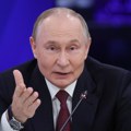 Putin iznenadio objavom: „Suspendovaćemo vojne operacije u Pokrovsku i Kupjansku, nek dođu novinari na front“