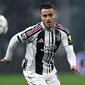 Juventus razneo u prah šampionske nade Napolija - golčina Kostića! VIDEO