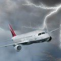 Grom udario u avion! Drama u Švajcarskoj, putnik opisao haos: "Ljudi su se uplašili, munje su sevale kao nikada pre"