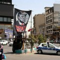 „Uzvratićemo razorno poput zemljotresa“: Kako bi Iran mogao da odgovori na Trampov ekonomski udar?
