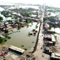 Potop u Pakistanu: Monsun odneo najmanje 20 života, oluja čupa drveće i ruši dalekovode