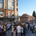 VIDEO „Vučiću ostavka“ i „Milune odlazi“: Orilo se Čačkom na protestu „Srbija protiv nasilja“