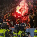 Nezapamćeni haos u Švedskoj! Huligani divljali, meč prekinut na poluvremenu! Alarmi odzvanjaju na stadionu - tuča sa…