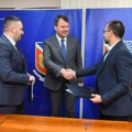 Mirović prisustvovao potpisivanju ugovora za izgradnju fabrike vode u Temerinu
