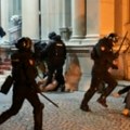 Policija napala novinare na protestu u Beogradu, navelo Udruženje novinara Srbije