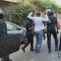 „Senegal na ivici nakon što su poslanici neočekivano odložili izbore“: Neredi na ulicama, privedena dva opozionicara