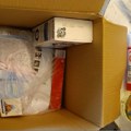 Pogrešno pakovanje paketa socijalne pomoći: Hrana sa mirisom praška za veš