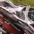 Težak udes na Zrenjaninskom putu: Prednji deo auta smrskan kao paklica
