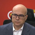 Uzdamo se u naše lekare, verujemo u darkovu fizičku kondiciju i Boga Lider SNS Vučević o stanju ministra Glišića: Verujemo da…