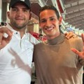 Ekskluzivno! Prvi susret Mihinog sina i Veljka Ražnatovića na Marakani! Bratski se zagrlili, podigli tri prsta